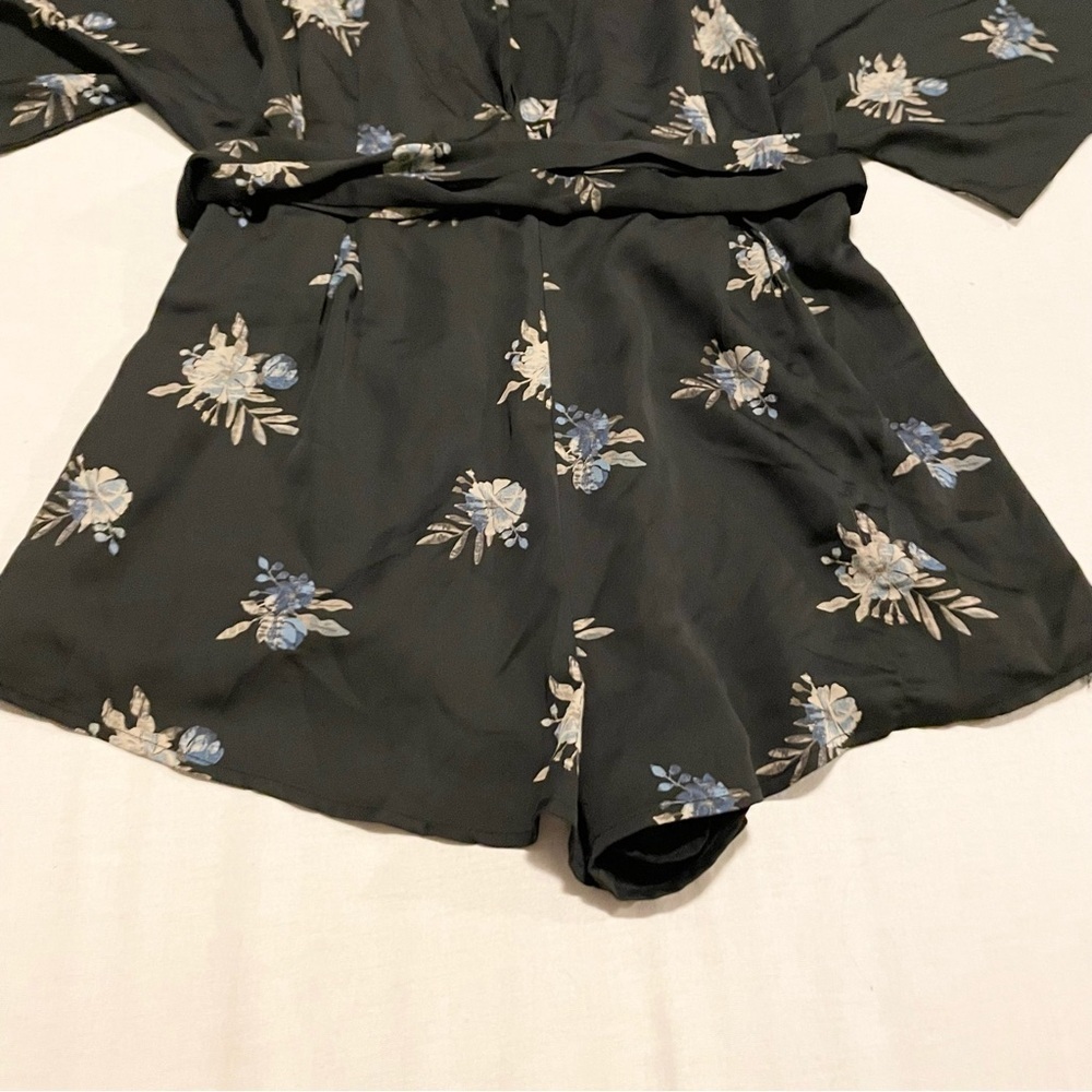 Honey Punch Black Floral Romper Kimono Tie Waist Size Large Juniors - Picture 6 of 16